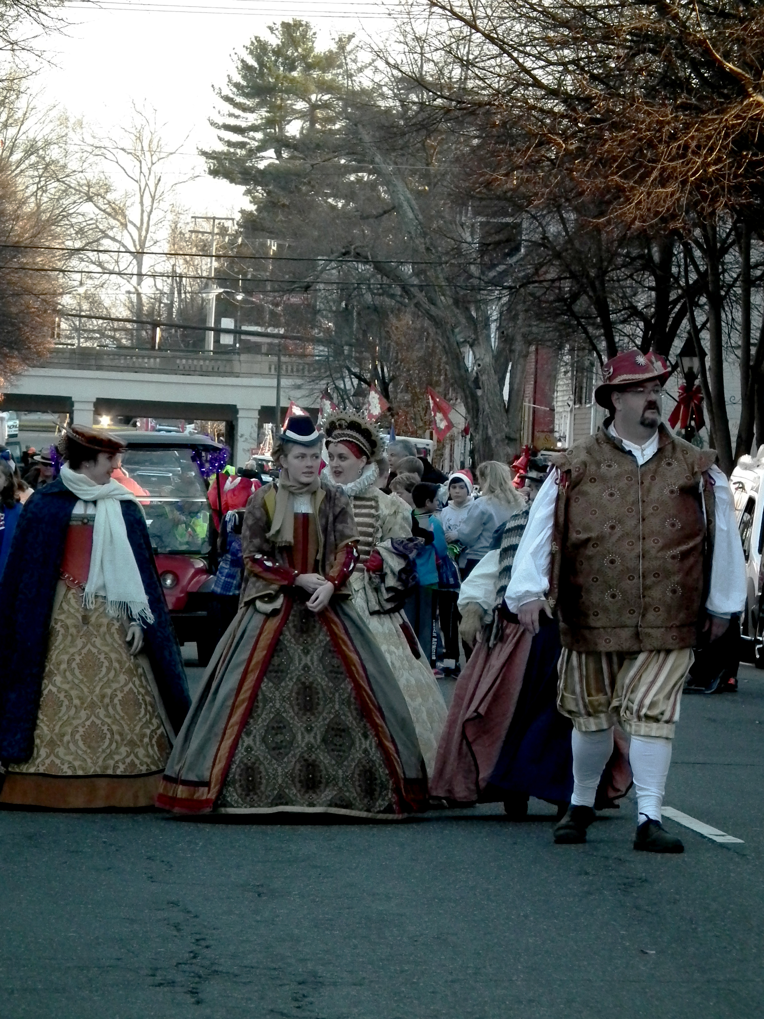 Ren Faire Marchers Arriving Fredericksburg Virginia Christmas Parade